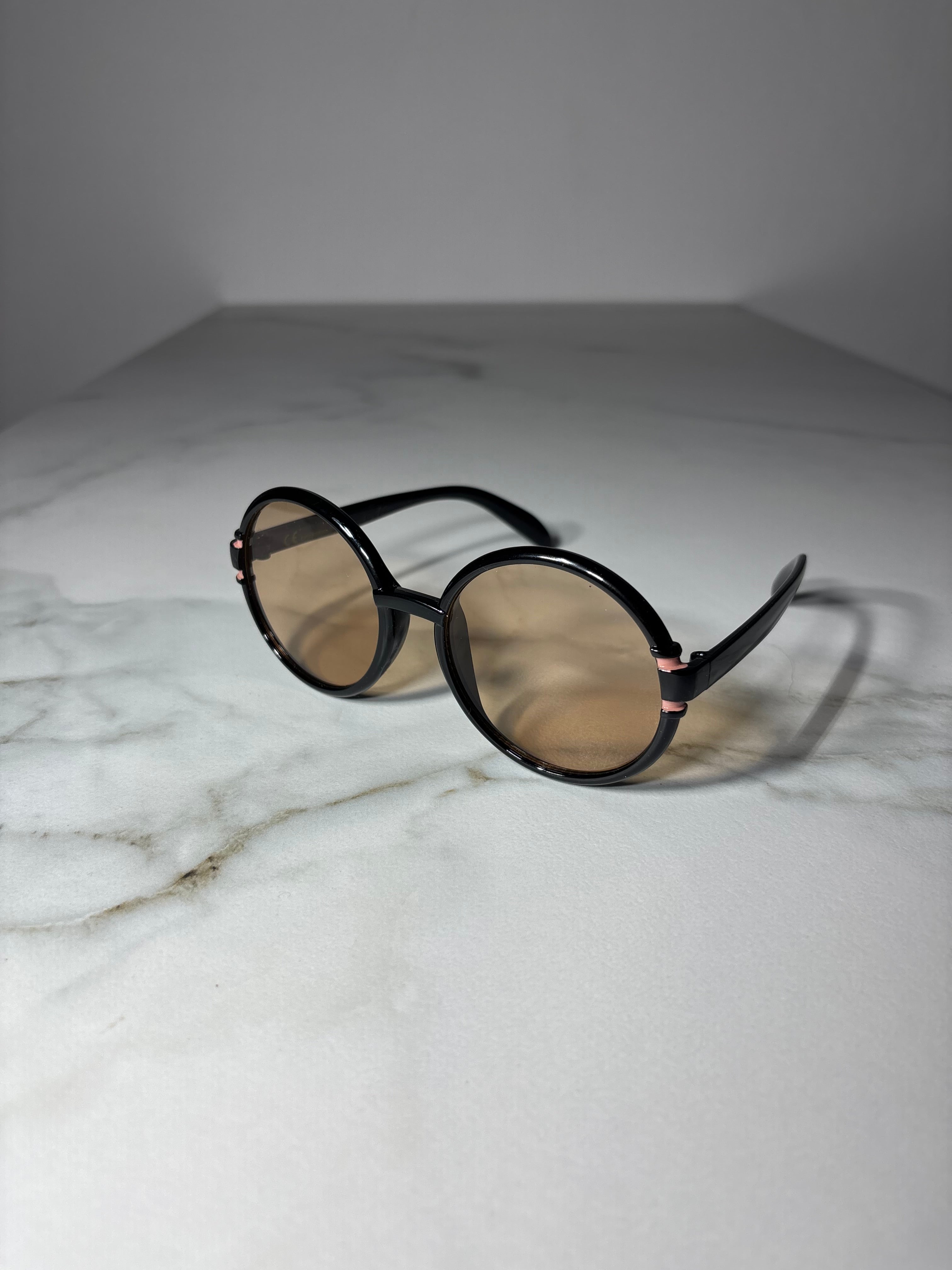 Boston Moon – okulary inspirowane klasyką Bostonu
| Billion Moons