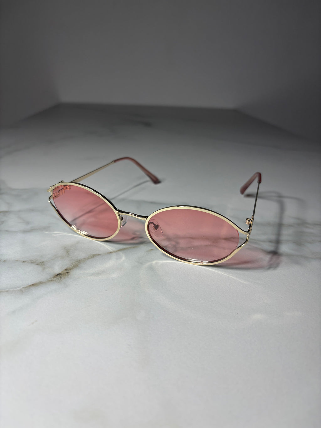 Alanya Moon – okulary fashion inspirowane światłem Alanyi. Billion Moons