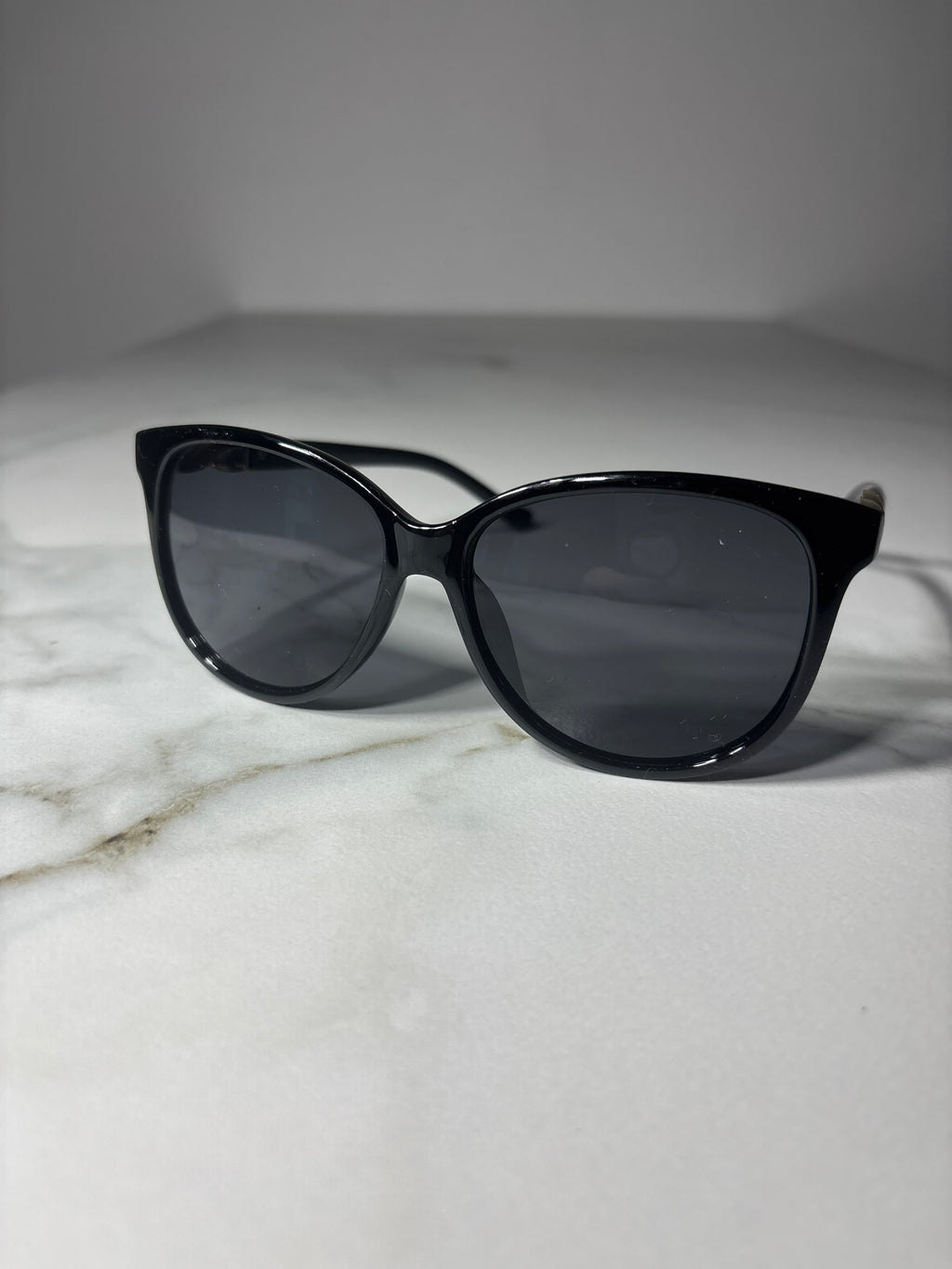 Sydney Moon – okulary fashion inspirowane energią Sydney. Billion Moons