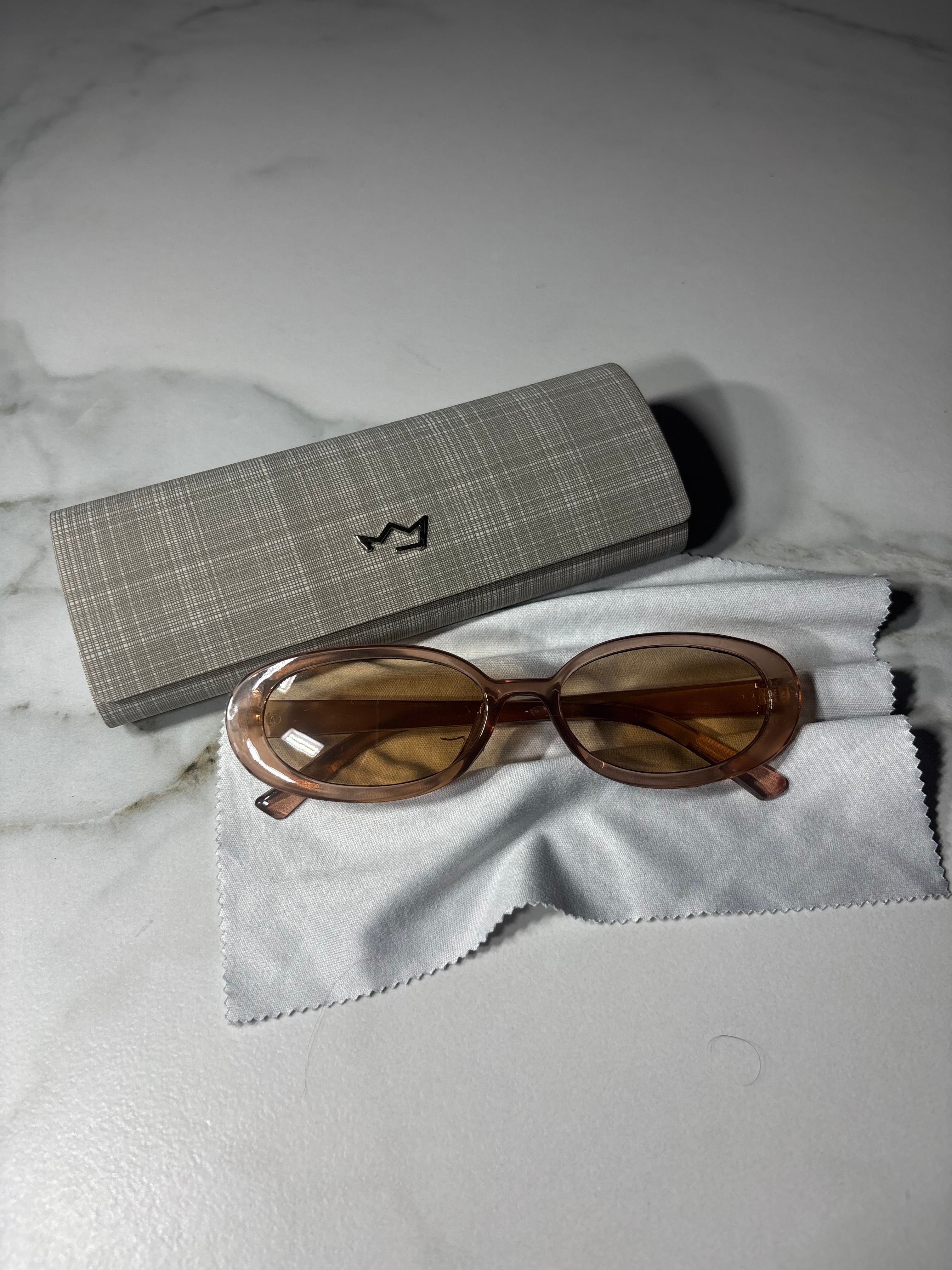 Bolonia Moon – okulary fashion inspirowane włoską Bolonią. Billion Moons