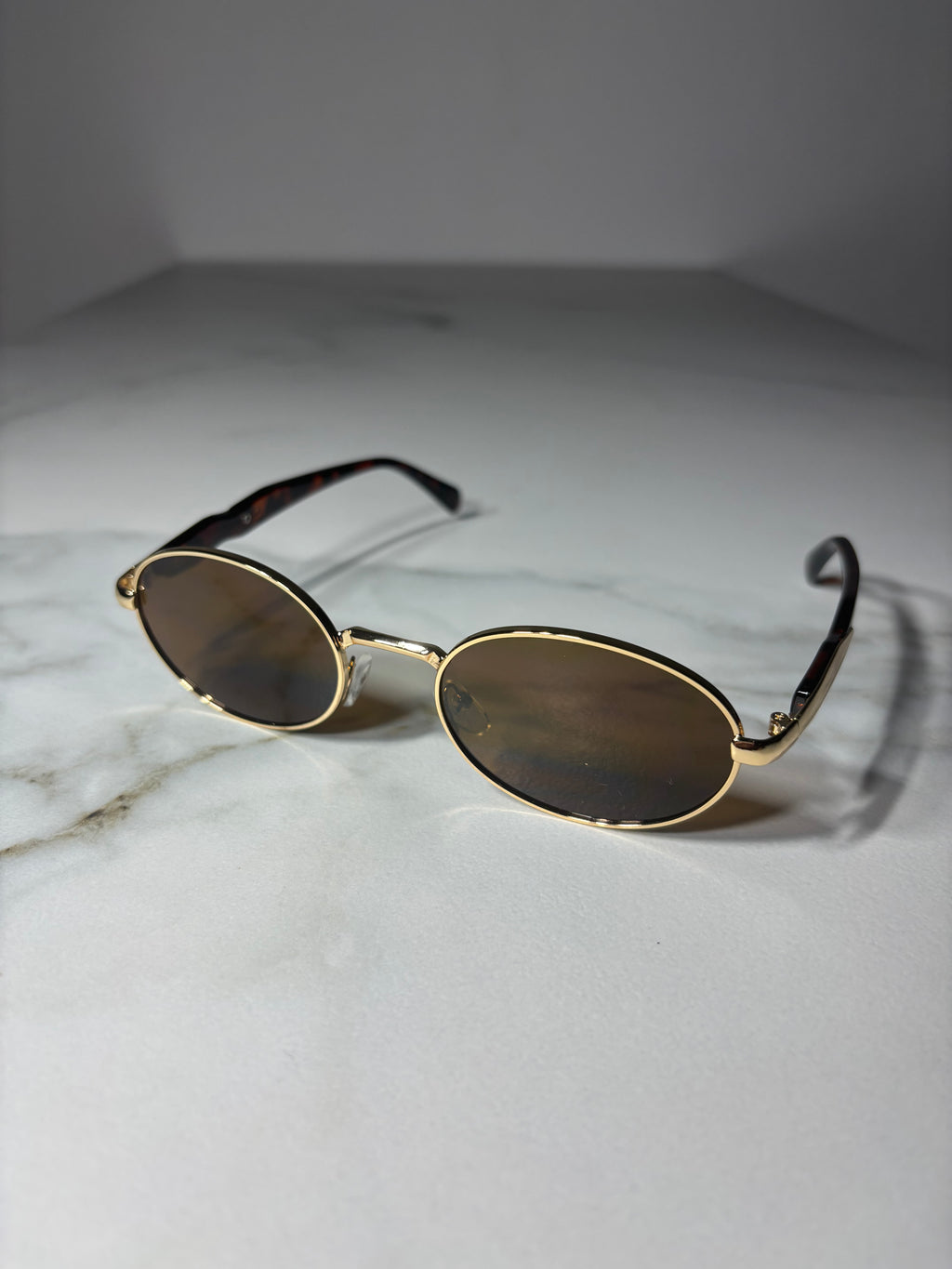 Prague Moon – okulary fashion inspirowane klimatem Pragi. Billion Moons