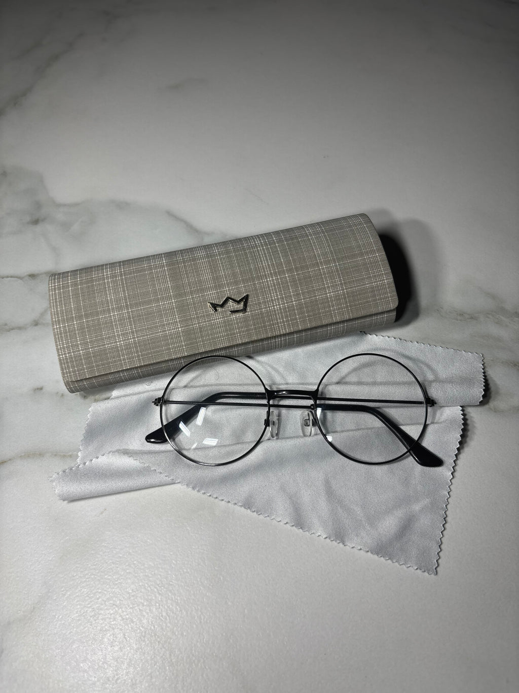 Genua Moon – okulary fashion inspirowane klimatem Genui. Billion Moons