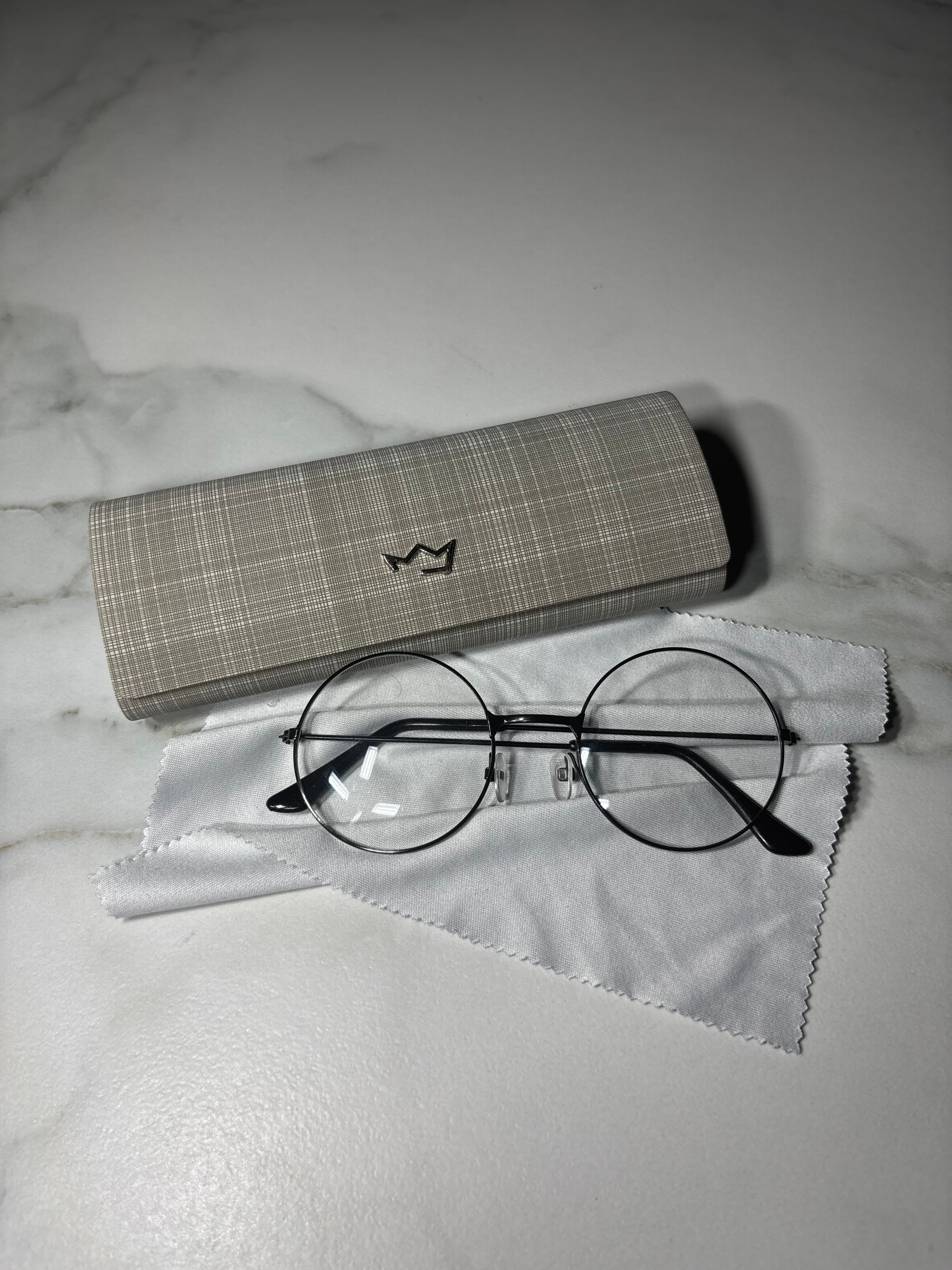 Genua Moon – okulary fashion inspirowane klimatem Genui. Billion Moons