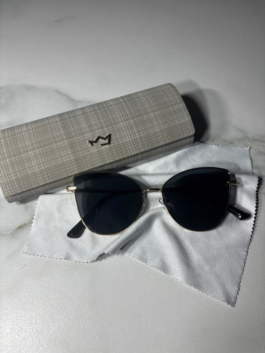 Sydney Moon – okulary fashion inspirowane energią Sydney. Billion Moons