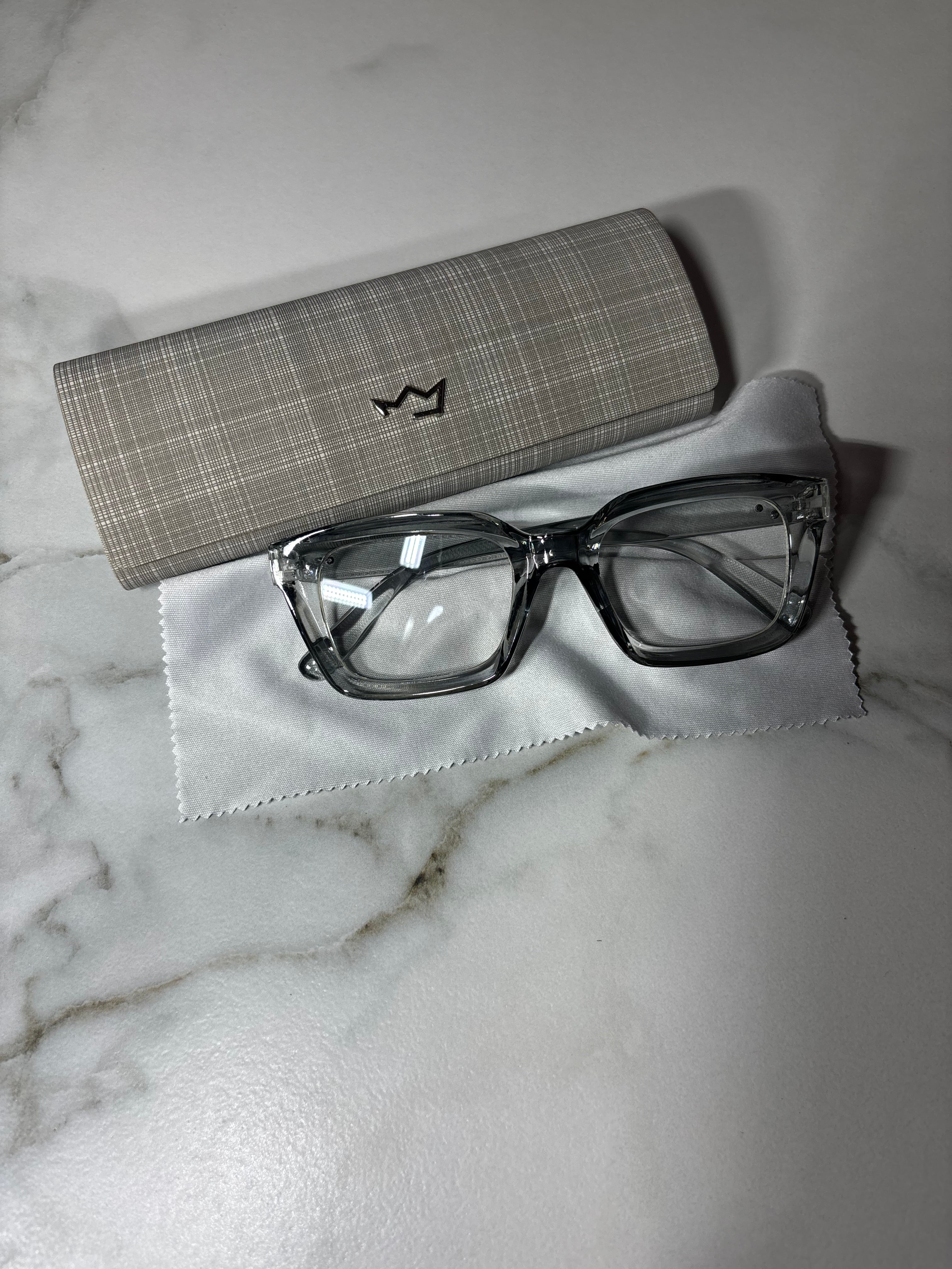 Barcelona Moon – okulary fashion inspirowane modą | Bilion Moons