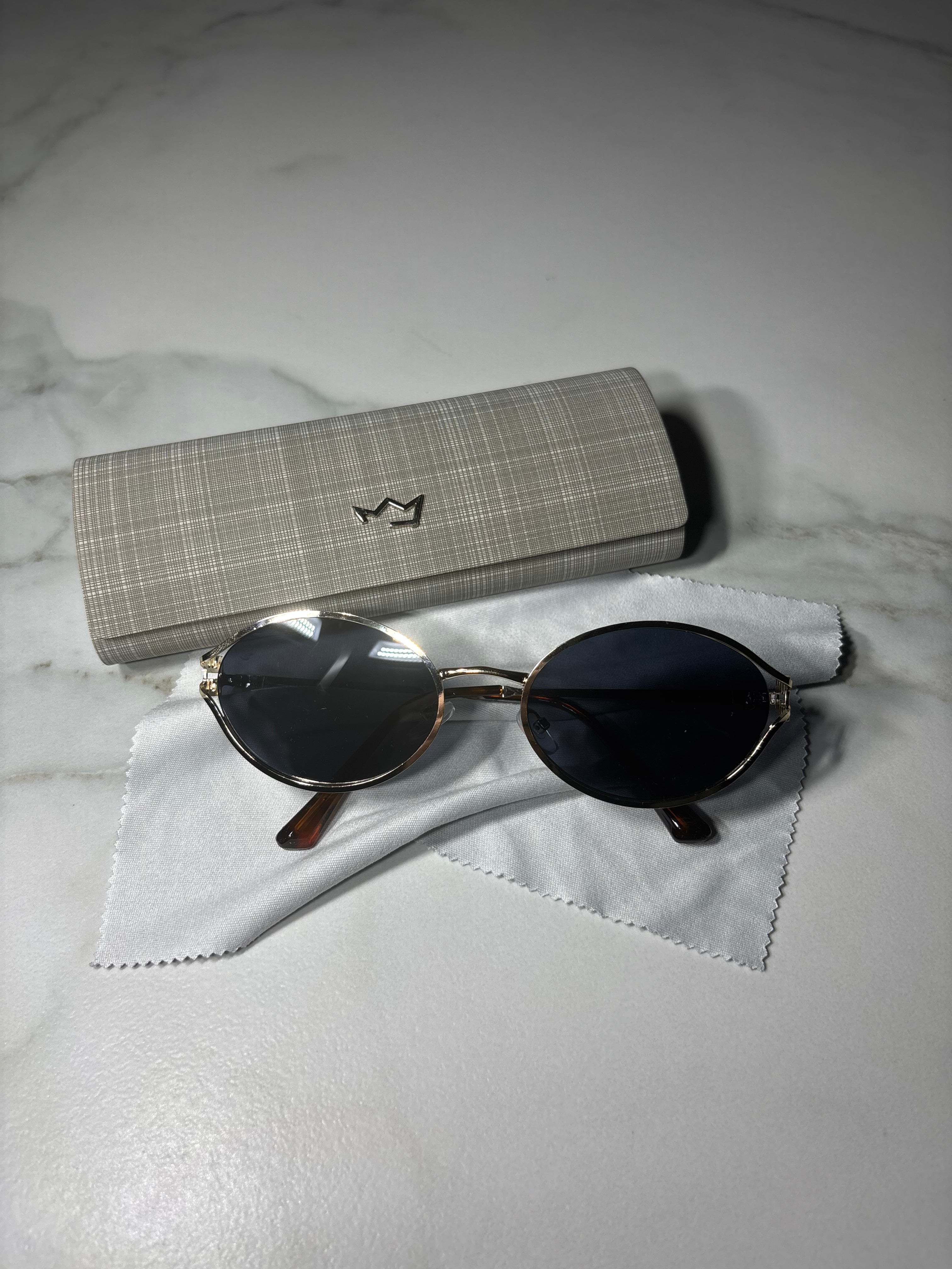 Trypolis Moon – okulary fashion inspirowane architekturą Trypolisu. Billion Moons