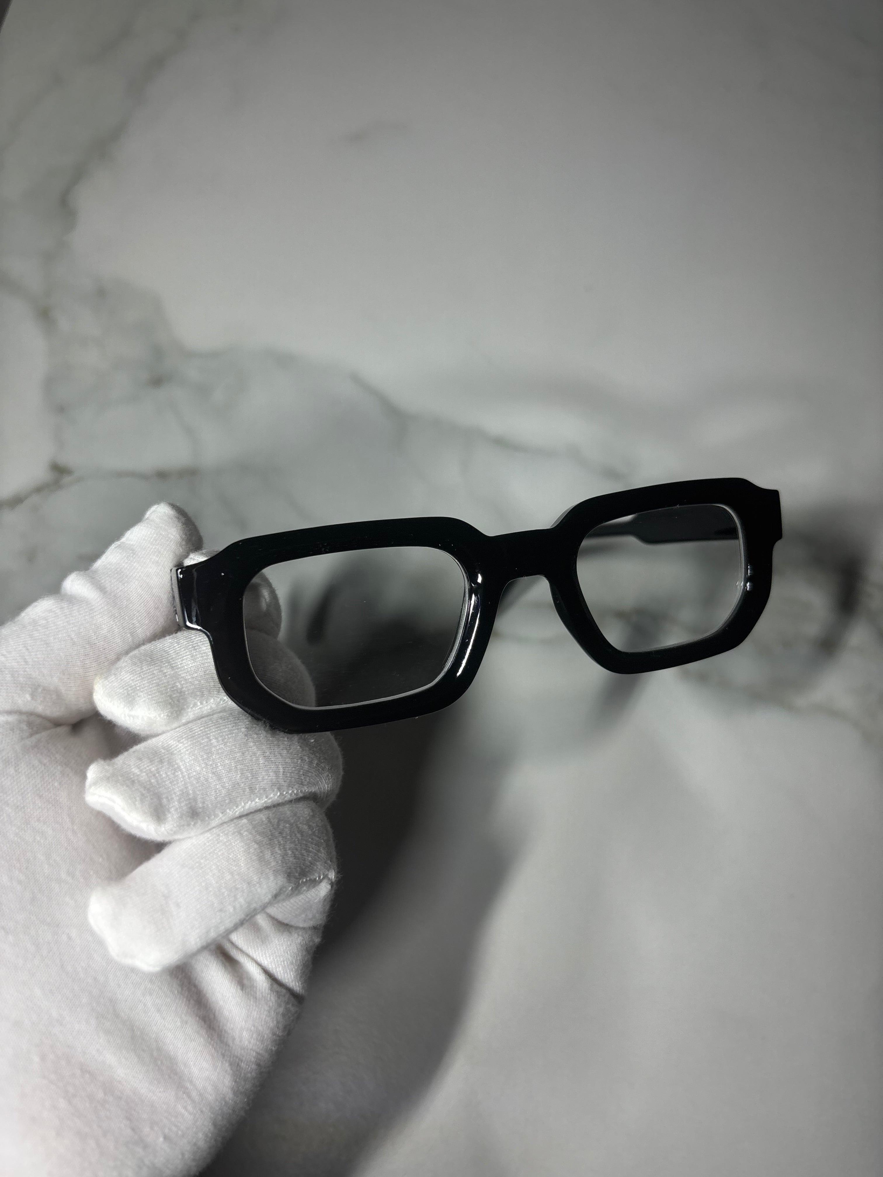 Warna Moon – okulary fashion inspirowane klimatem Warny.