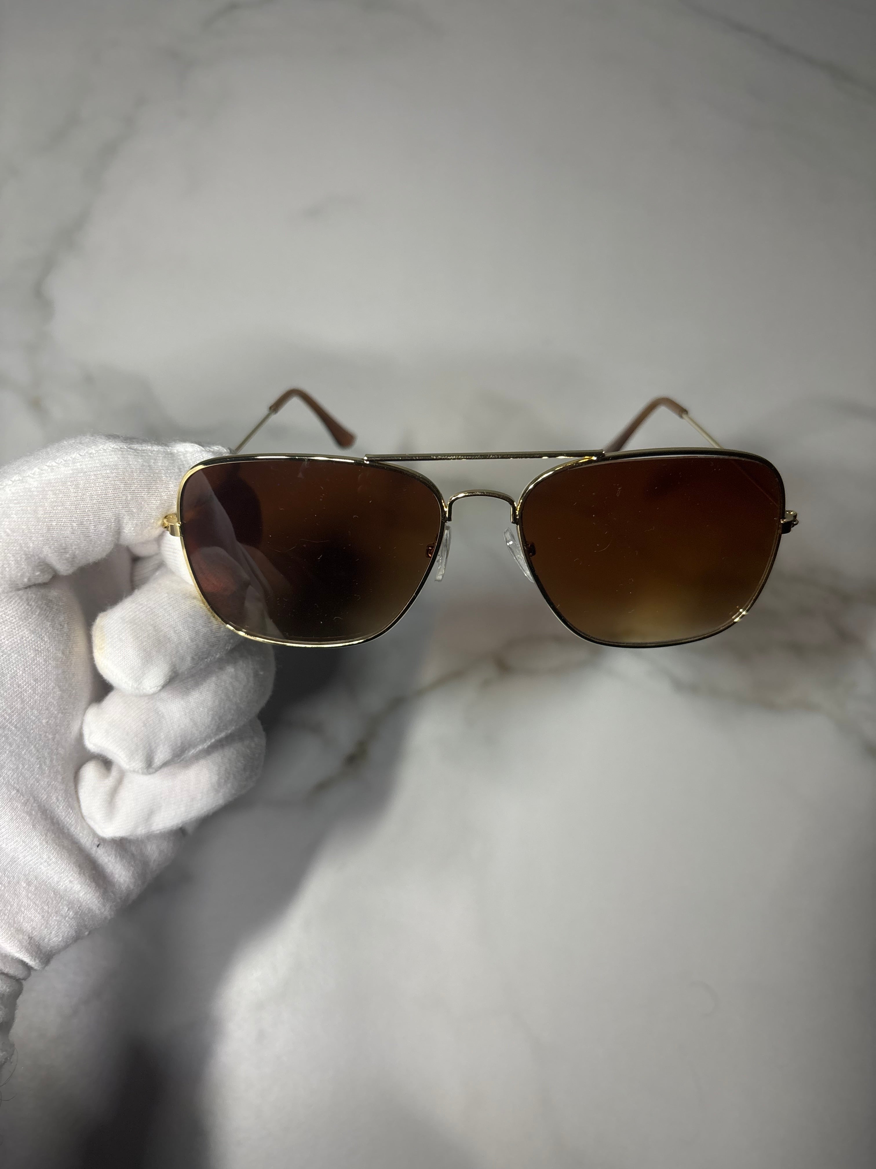 Korynt Moon – okulary fashion inspirowane historią Koryntu. Billion Moons