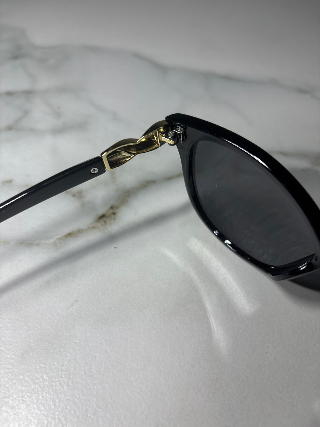 Sydney Moon – okulary fashion inspirowane energią Sydney. Billion Moons