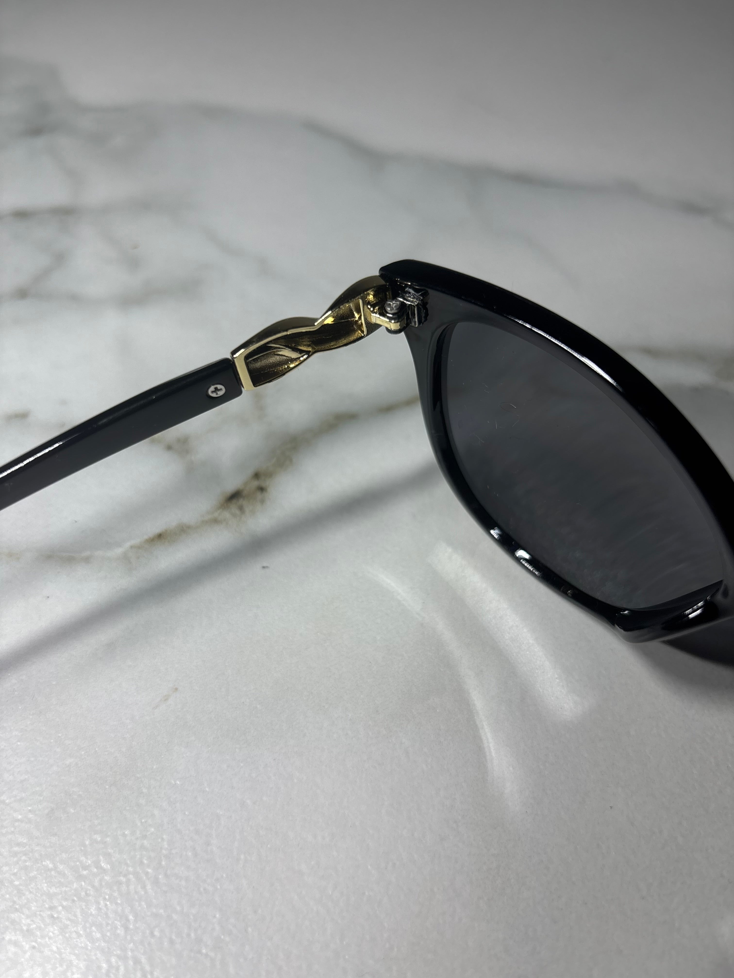 Sydney Moon – okulary fashion inspirowane energią Sydney. Billion Moons