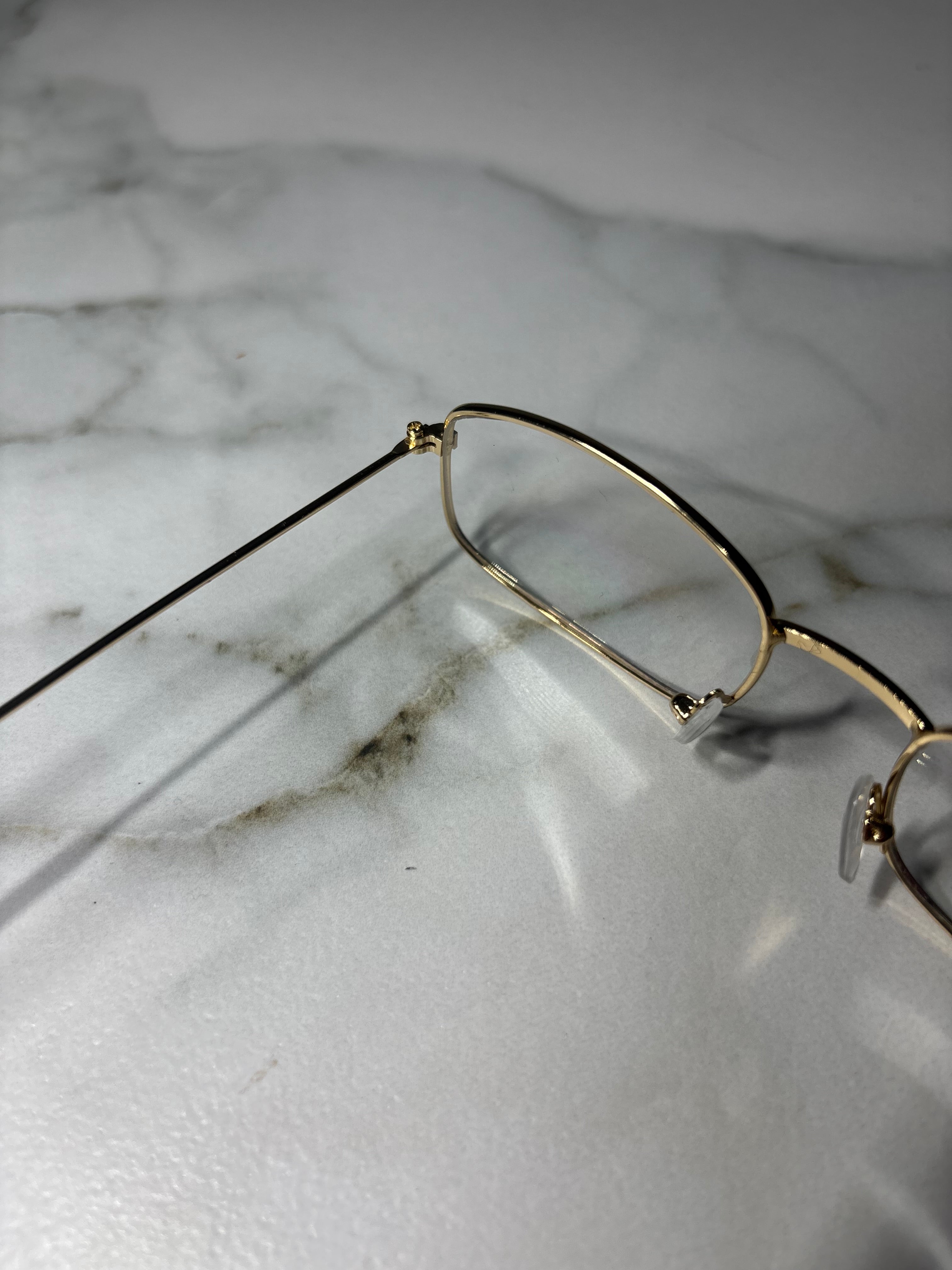 Limassol Moon – okulary fashion inspirowane nadmorskim Limassol. Billion Moons