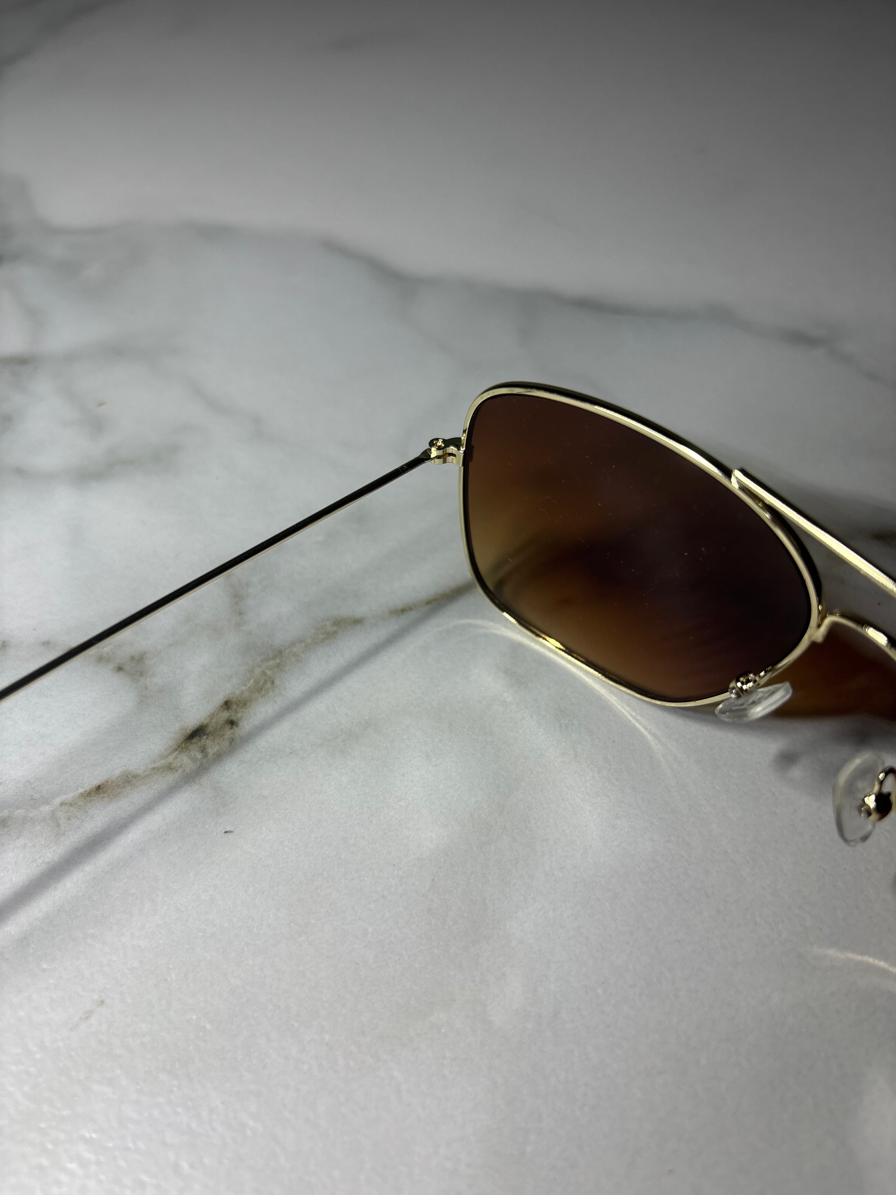 Korynt Moon – okulary fashion inspirowane historią Koryntu. Billion Moons