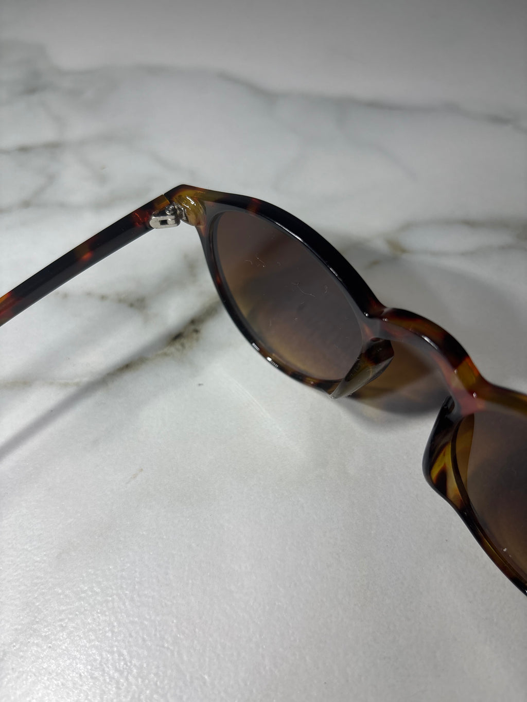 Stambuł Moon – okulary fashion inspirowane kontrastami Stambułu. Billion Moons