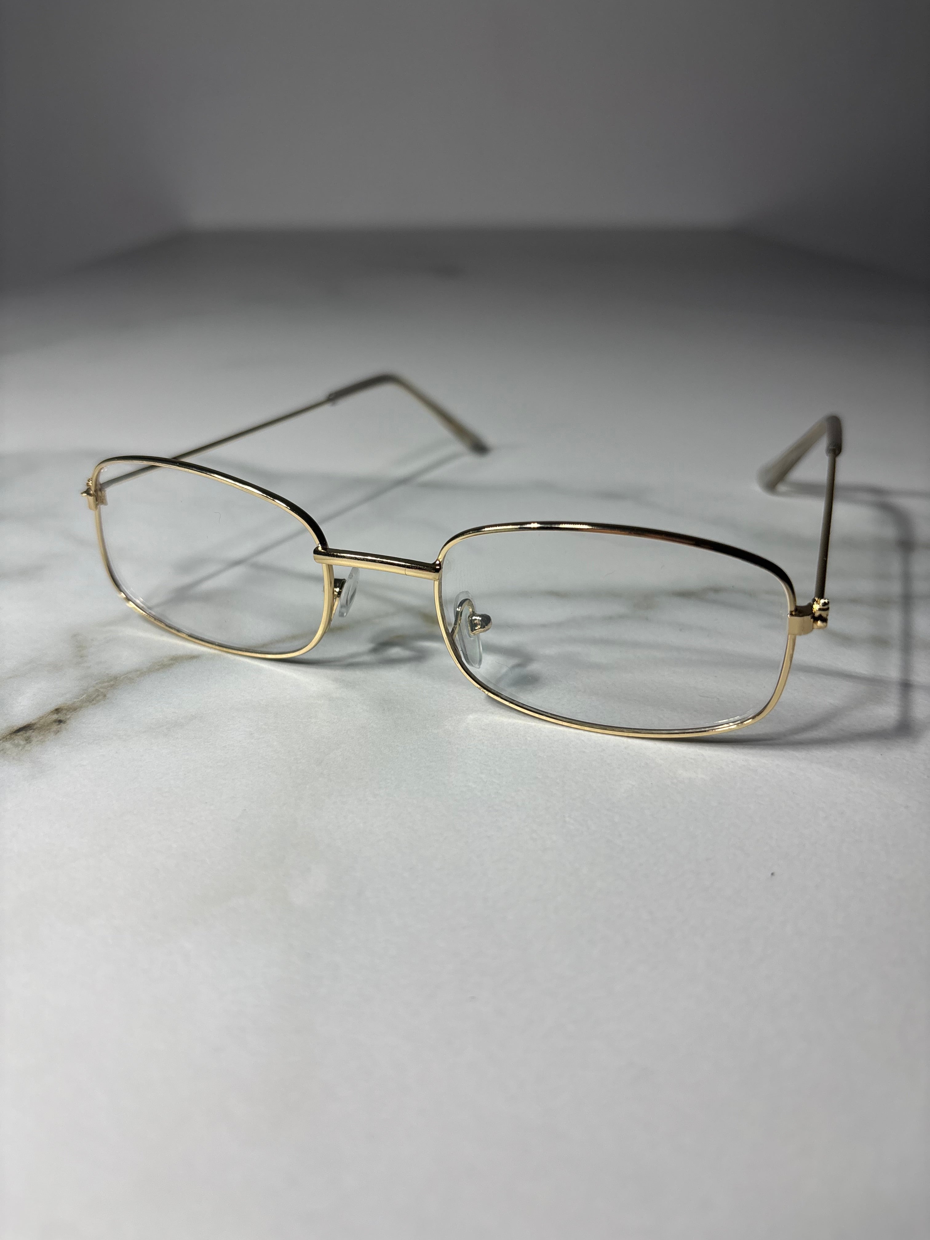 Limassol Moon – okulary fashion inspirowane nadmorskim Limassol. Billion Moons