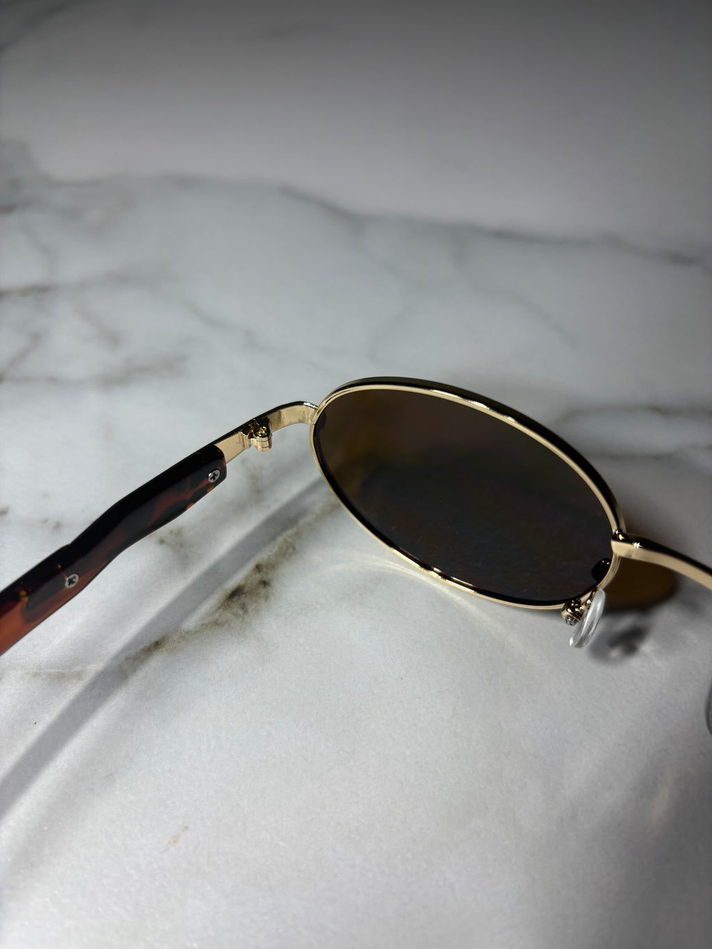 Prague Moon – okulary fashion inspirowane klimatem Pragi. Billion Moons